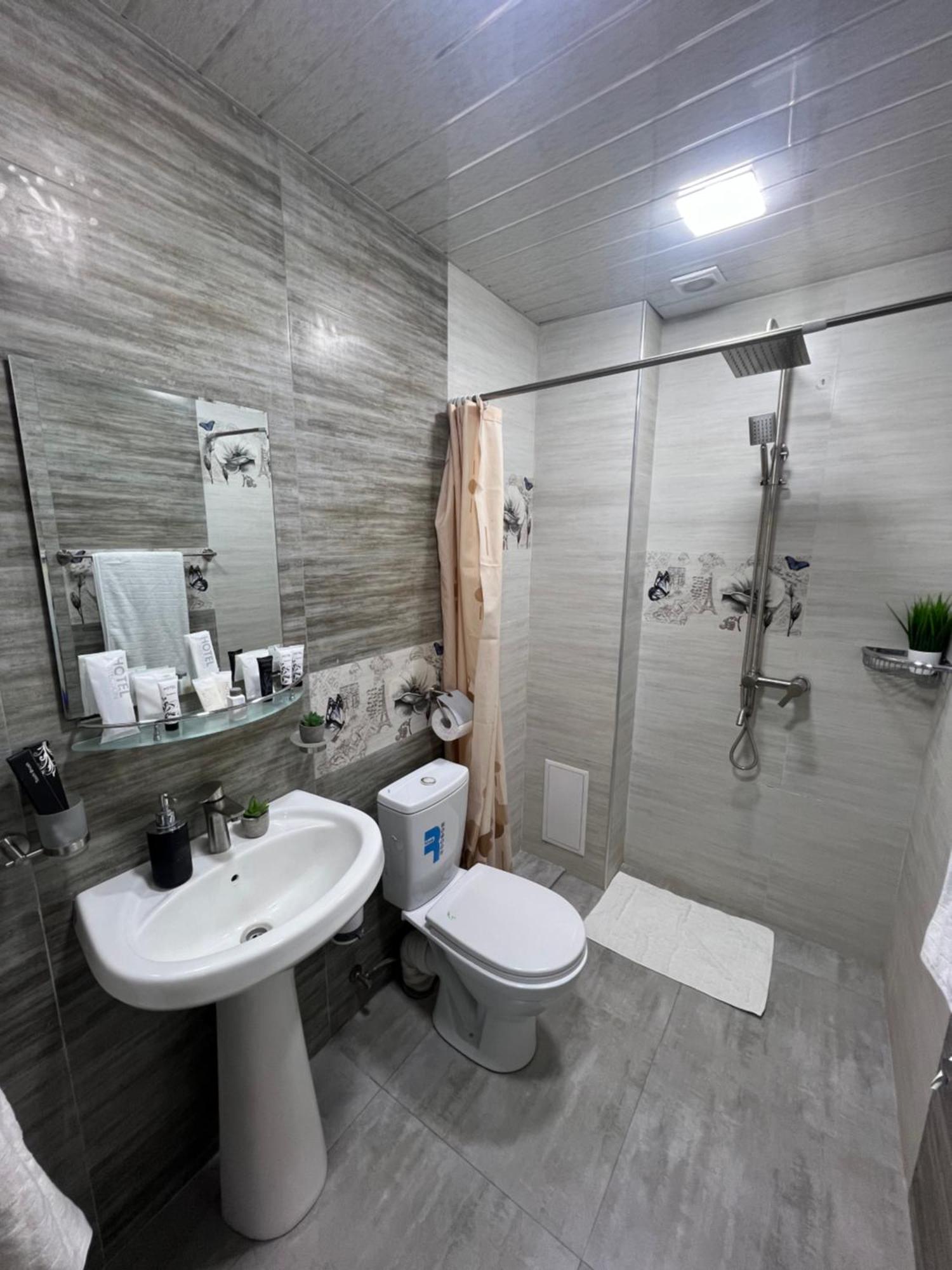 Cosy Apartment With Good Location Self Check In Jerevan Eksteriør billede